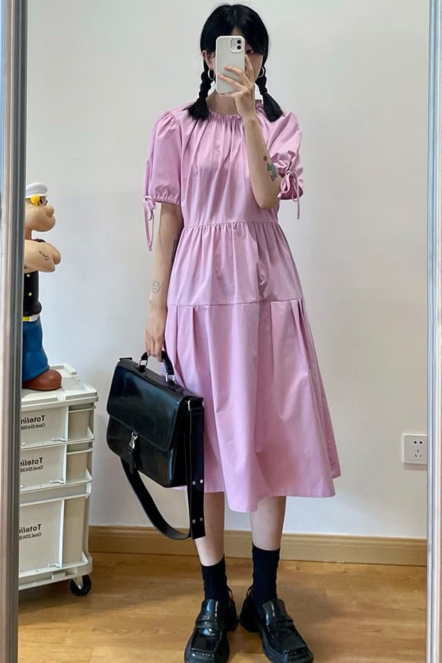 レトロデザインリボンスリーブワンピース(全2色)