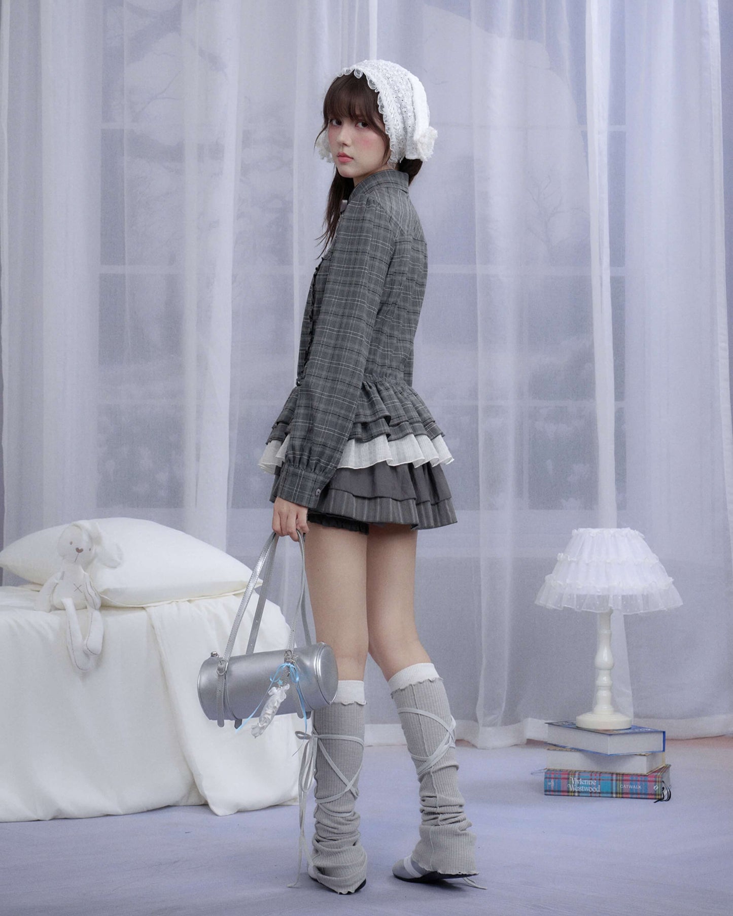 CHECK WING COLLAR PEPLUM BLOUSE